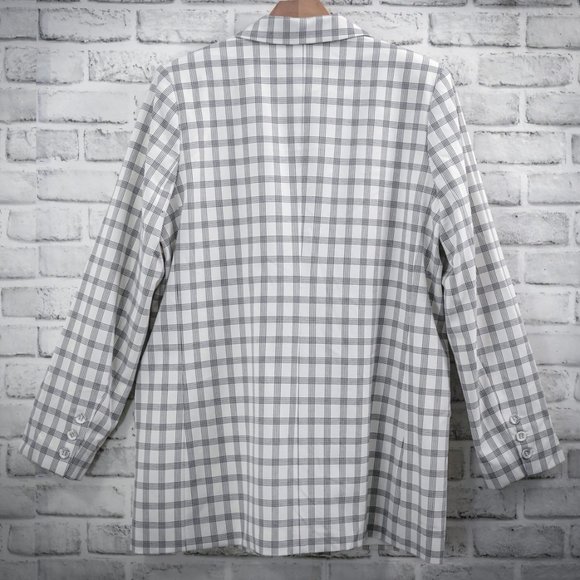 Danielle Bernstein Structured Blazer, 1X - Picture 2 of 4